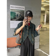 批发复古翻领设计感不规则长袖<b class='q'>牛仔</b>短<b class='q'>外套女</b>秋冬新款宽松小众洋气上衣