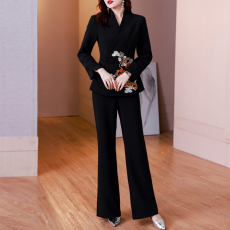 批发2023<b class='q'>春</b>秋新款复古中国风刺绣民族风套装女收腰显瘦阔腿裤两件套