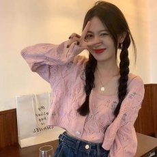 批发<b class='q'>日系</b>复古毛衣女秋冬季设计感小众慵懒风上衣针织开衫外套两件套装