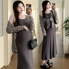 批发实拍2025孕妇装秋季新款慵懒风开衫+吊带裙两件套孕妇装8770