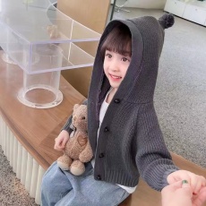 批发2024秋季新款男女童连帽可爱毛球外套儿童软糥毛衣韩国<b class='q'>春</b>秋开衫潮