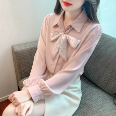 批发实拍春季新款绸缎通勤<b class='q'>职业</b>雪纺衬衫女法式蝴蝶结长袖上衣女