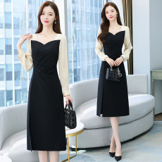 批发实拍大码方领连衣裙女秋季2026新款微<b class='q'>胖</b><b class='q'>mm</b><b class='q'>显瘦</b>长袖复古拼接中长裙