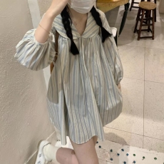 批发2026早春大码半圆领条纹甜美<b class='q'>可爱</b>娃娃衣领<b class='q'>连衣裙</b>宽松泡泡袖