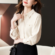 批发实拍磨毛坑条天鹅绒加厚长袖<b class='q'>衬衫</b>女翻领宽松落肩版型<b class='q'>衬衣</b>叠穿内搭