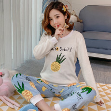 批发秋冬季长袖女卡通法兰绒睡衣加厚珊瑚绒家居服套装外贸款