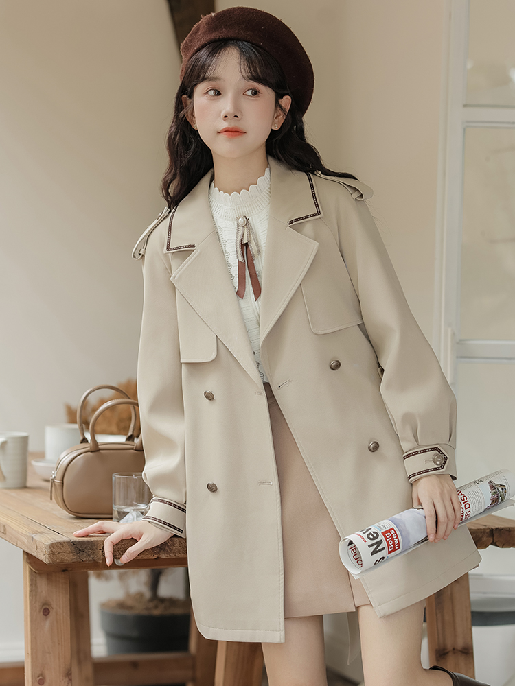 2026 년 봄 가을 새로운 바람막이 여성 작은 키 영국식 바람 고급 도루 센스 품격 연령 감소 패치워크 재킷