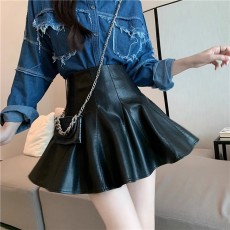 批发黑色辣妹百褶皮<b class='q'>裙</b>半身<b class='q'>裙</b>女2024秋冬新款时尚短<b class='q'>裙</b>高腰显瘦a字<b class='q'>伞</b><b class='q'>裙</b>