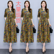 批发实拍2025秋季新款重磅花罗提花真丝<b class='q'>香云纱</b>印花复古<b class='q'>连衣裙</b>女