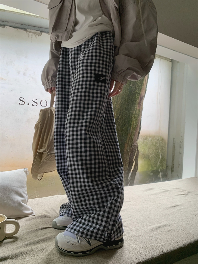 Autumn and winter comfortable, lazy, casual and versatile elastic waist wide leg plaid pants