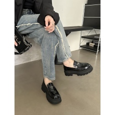 批发苏茵茵同款 秋日初见~圆头真皮三角标松糕厚底乐福鞋女小皮鞋