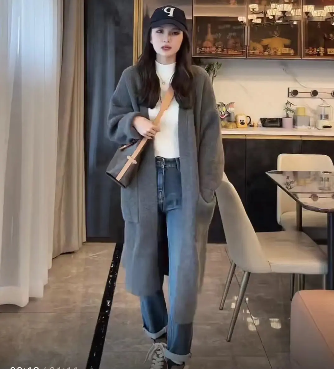 울 소재 루즈핏 니트 카디건 상세 이미지 4