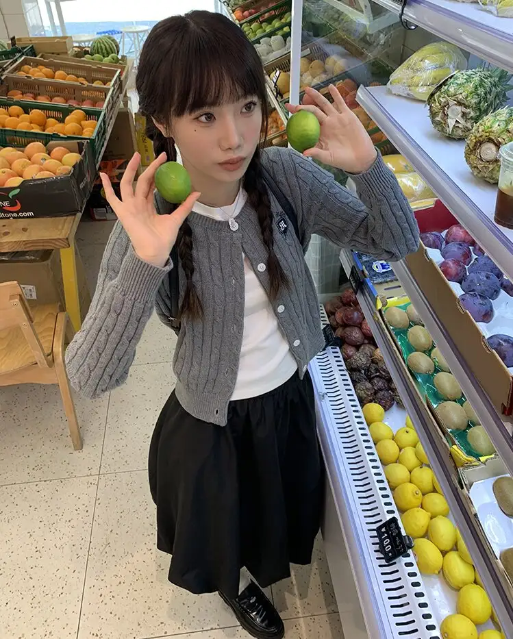 레트로 꽈배기 자수 가디건 니트 상세 이미지 4