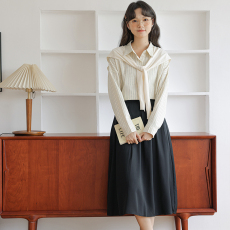 批发2026实拍春季法式条纹长袖衬衫新款竖条宽松减龄显瘦上衣外套女