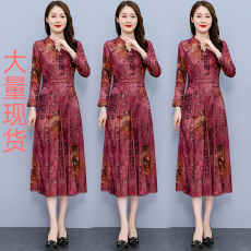 批发实拍2025秋季新款长袖花罗提花<b class='q'>香云纱</b>复古盘扣印花<b class='q'>连衣裙</b>女