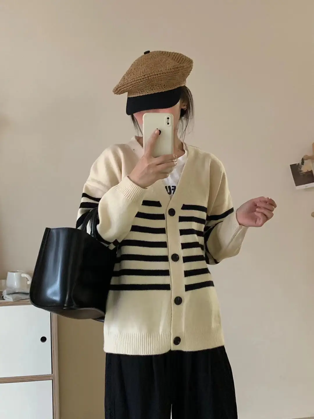 스트라이프 V넥 울 가디건 상세 이미지 2