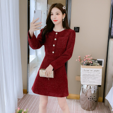 批发实拍：2023新款小香风红色连衣裙订婚<b class='q'>伴娘</b><b class='q'>礼服</b>小众高端轻奢