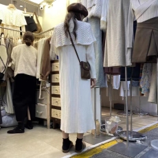 批发2025秋冬韩式穿搭立领斗篷披肩外搭中长款长袖针织连衣裙两件套