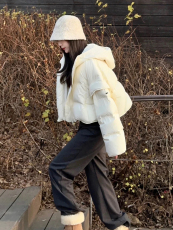白鸭绒 2023韩系冬季新款羽绒服女 短款连帽宽松大码面包服外套