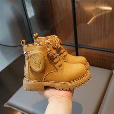 批发女童鞋马丁靴2023<b class='q'>春</b>秋款休闲儿童短靴小女孩炸街英伦风皮靴潮鞋