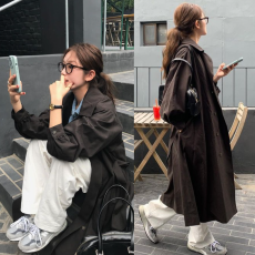 批发尺寸已更新 复古慵懒风翻领<b class='q'>双排扣</b>系带收腰长袖过膝长款<b class='q'>风衣</b>外套