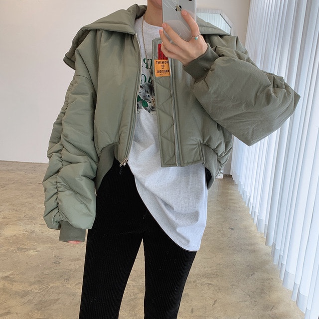 Korean hooded bread coat winter personalized sexy pleated zipper loose casual short cotton jacket style
