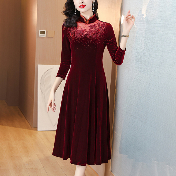 RM24125# 原创手工刺绣小个子妈妈婚宴装礼服喜婆婆红色丝绒连衣裙