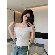 批发法式小香风时尚小众设计感<b class='q'>一字肩</b>显瘦白色针织衫