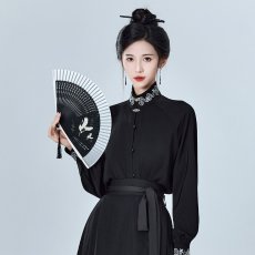 批发实拍新中式重工刺绣衬衣汉服对襟立领百搭马面<b class='q'>裙</b>日常上班穿黑衬衣