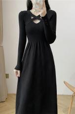实拍韩版新款中长款过膝黑色毛衣裙子V领收腰性感领口针织连衣裙