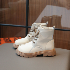 批发儿童马丁靴2023秋款新款复古英伦风男童靴炸街百搭短靴中大童鞋子