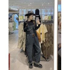 批发实价实拍 复古牛仔背带<b class='q'>裤</b>女宽松显瘦可调节<b class='q'>连身</b><b class='q'>裤</b>高腰阔腿长<b class='q'>裤</b>