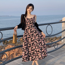 批发实拍大码女装夏季法式碎花连衣裙胖MM显瘦吊带长裙开衫两件套装