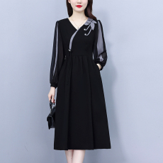 批发2026秋<b class='q'>新款</b>连衣裙女收腰显瘦时尚气质减龄遮肚大码气质裙子