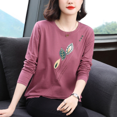 批发2026年春新款中年妈妈装体恤<b class='q'>女</b><b class='q'>时尚</b>刺绣圆领宽松大码长袖<b class='q'>休闲</b>上衣