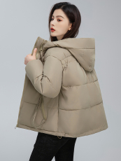 实拍大码220斤女装2023新款冬季羽绒服短款宽松胖MM棉服连帽外套