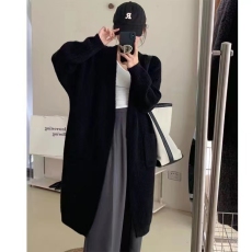 批发秋冬大码大板型加厚v领长款单排扣针织开衫宽松慵懒风<b class='q'>毛衣</b>外套<b class='q'>女</b>