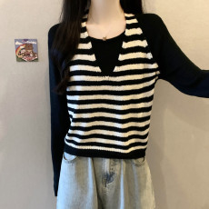 批发实拍胖妹妹<b class='q'>春</b>秋装大码女装新款挂脖纯欲小众假两件条纹针织衫上衣