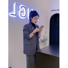 批发2023秋装新款气质高级感炸街小<b class='q'>西服</b>设计感蓝灰色职业<b class='q'>女士</b>西装外套