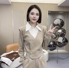 心儿百里挑一 2023气质新潮运动套装