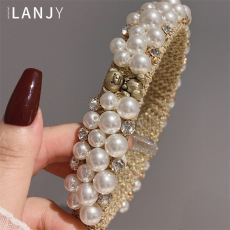 批发时尚重工珍珠发箍女2023年新款潮巴洛克高级小熊头箍气质复古发卡