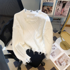 实拍韩系chic设计感小众奶白色针织衫女秋季新款破洞麻花长袖上衣
