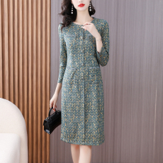 批发实拍小香风<b class='q'>连衣裙</b>高贵优雅中年妈妈2025新款秋女神范