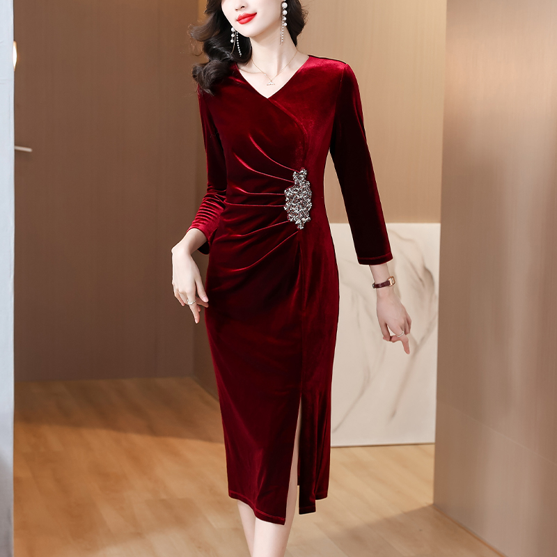 RY1788# 国庆节妈妈丝绒高贵年轻喜婆婆婚宴装2025新款平时可穿连衣...