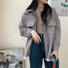 批发<b class='q'>韩版</b>秋冬新款流苏oversize宽松毛呢条纹衬衫双口袋休闲外套女衬衣