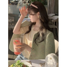 批发欧版2023女装小香风外套金属扣名媛范短款修身廓形立肩豪门马术服