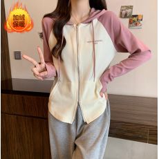 批发插肩显瘦双拉链连帽卫衣女拼接设计感宝宝绒秋冬季加绒盐系上<b class='q'>衣服</b>