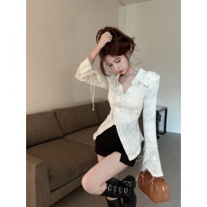 批发<b class='q'>实拍</b>实价收腰<b class='q'>衬衫</b>女装秋冬新款设计感<b class='q'>衬衣</b>短款长袖法式掐腰上衣女