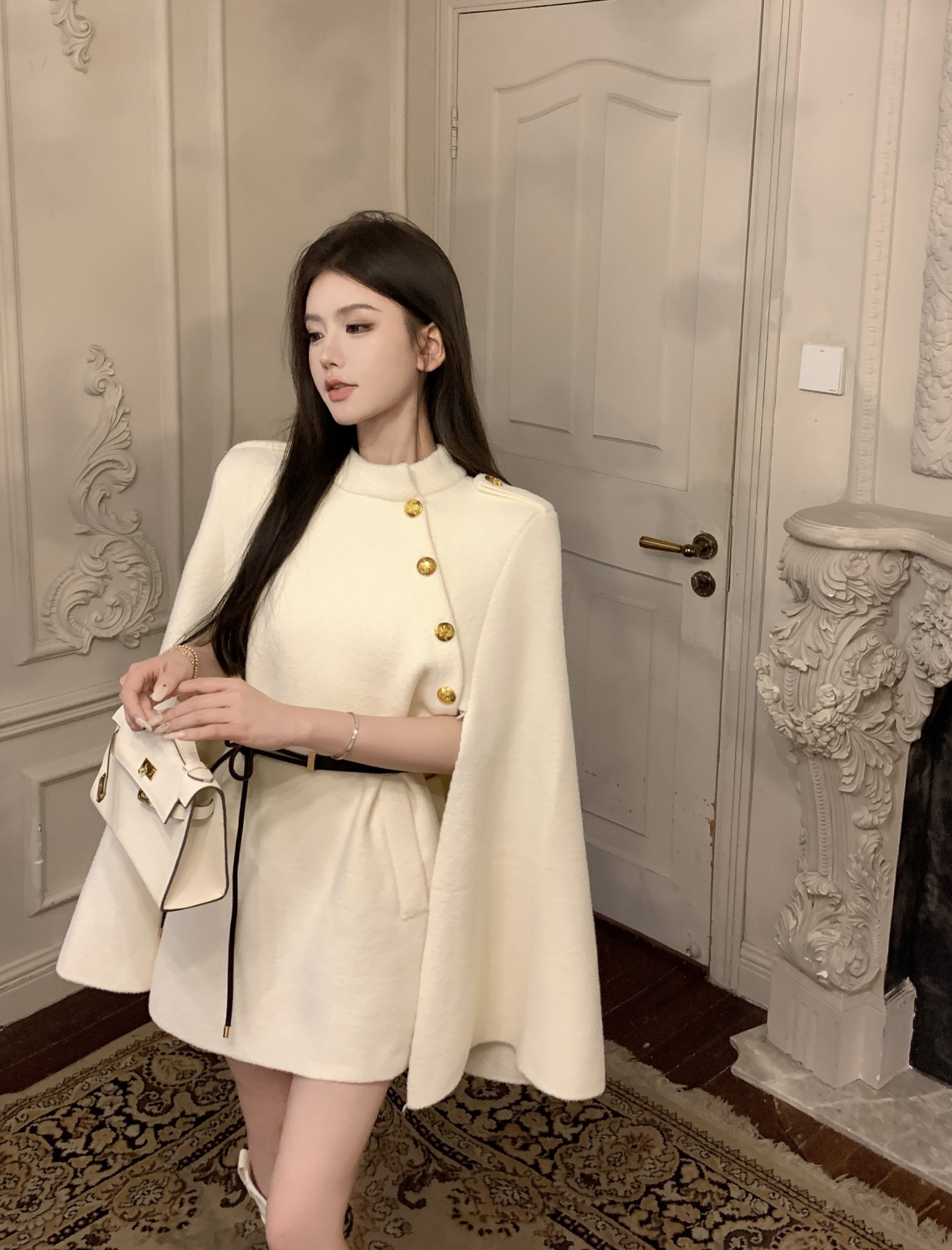 MY13680# 财阀斗篷 氛围感黑白2色高级时髦洋气百搭斗篷外套女女裝貨...