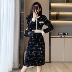 批发秋冬季法式小香风圆领针织连衣裙女OL<b class='q'>通勤</b>中长款收腰显瘦内搭裙子